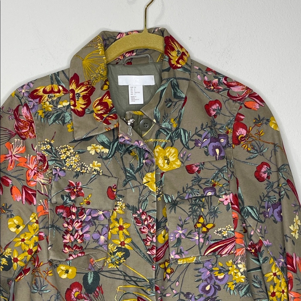 H&M PATTERNED UTILITY JACKET - Picture 3 of 12